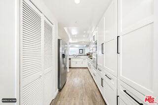 122 Ocean Park Blvd #507 - Photo 5 of 8