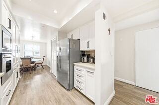 122 Ocean Park Blvd #507 - Photo 6 of 8