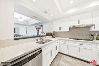122 Ocean Park Blvd #507 - Photo 7 of 8