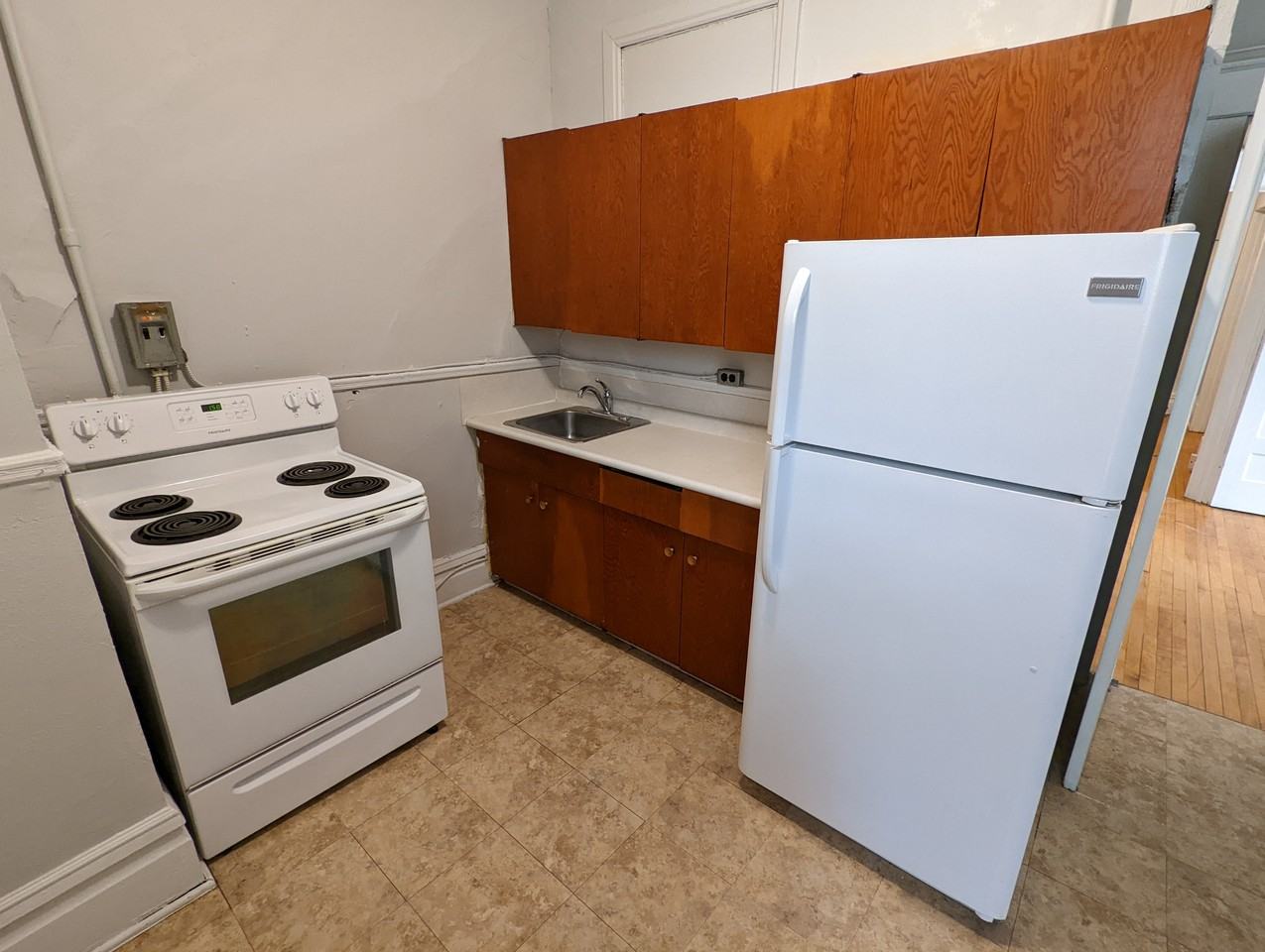 Moxam Court Apartments - Photo 4 of 21