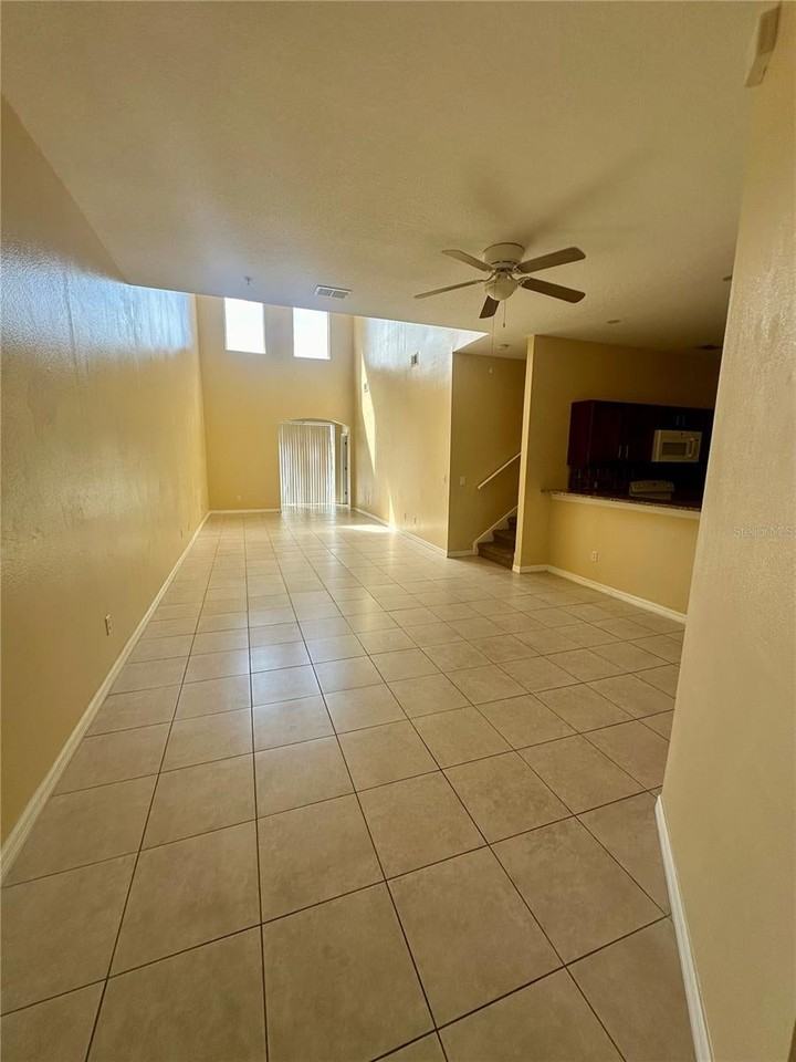 6112 Chapledale Dr - Photo 2 of 32