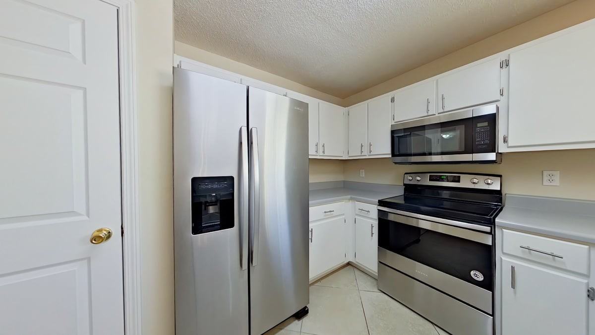 914 Christen Ct - Photo 6 of 14