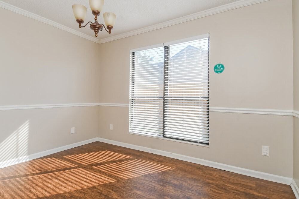 8850 Cherry Hill Dr - Photo 5 of 16