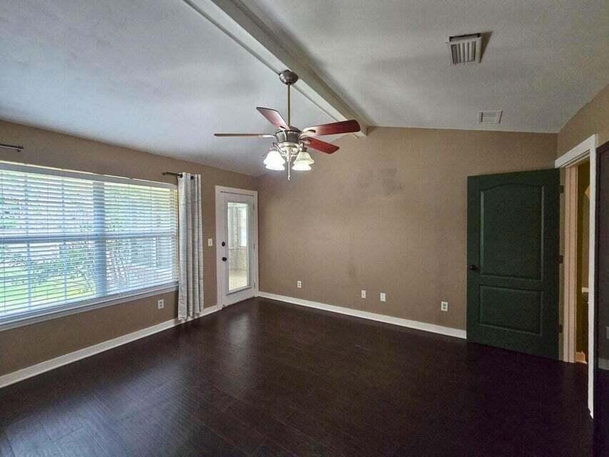 401 Evans Rd - Photo 4 of 31