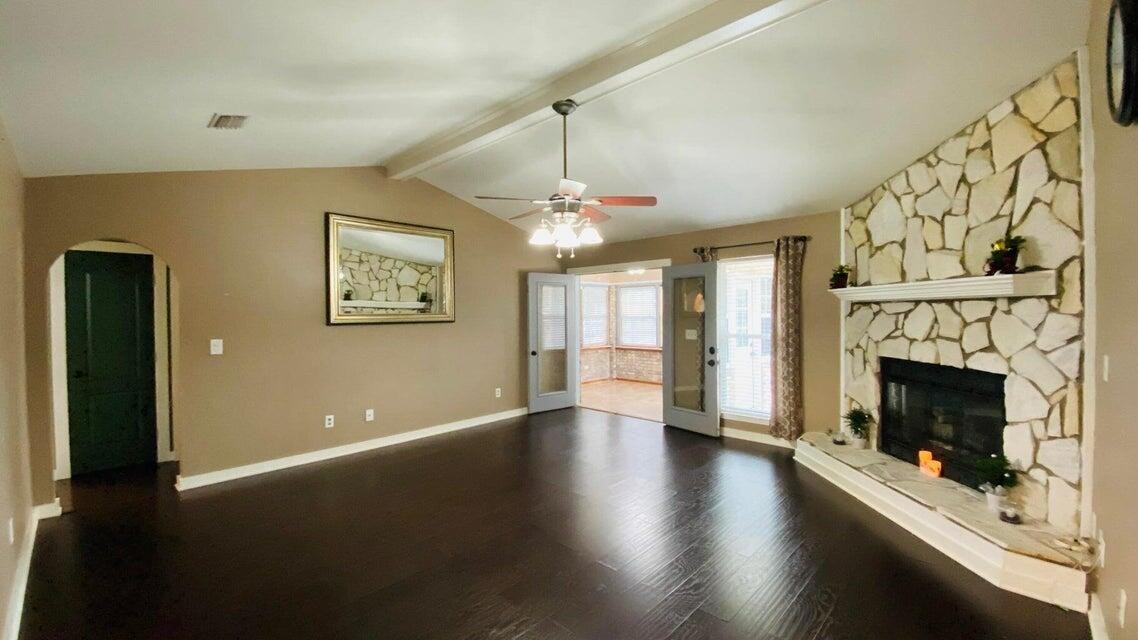 401 Evans Rd - Photo 7 of 31