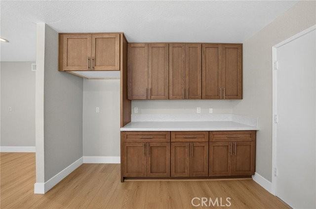 559 Pierpont Dr - Photo 6 of 8