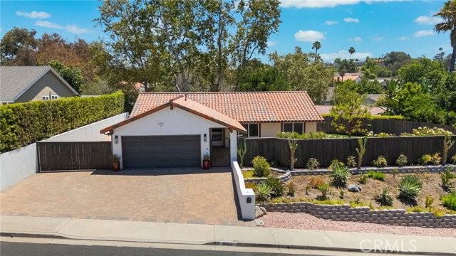 24122 Oro Grande Ln - Photo 2 of 8