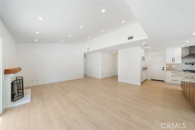 24122 Oro Grande Ln - Photo 4 of 8