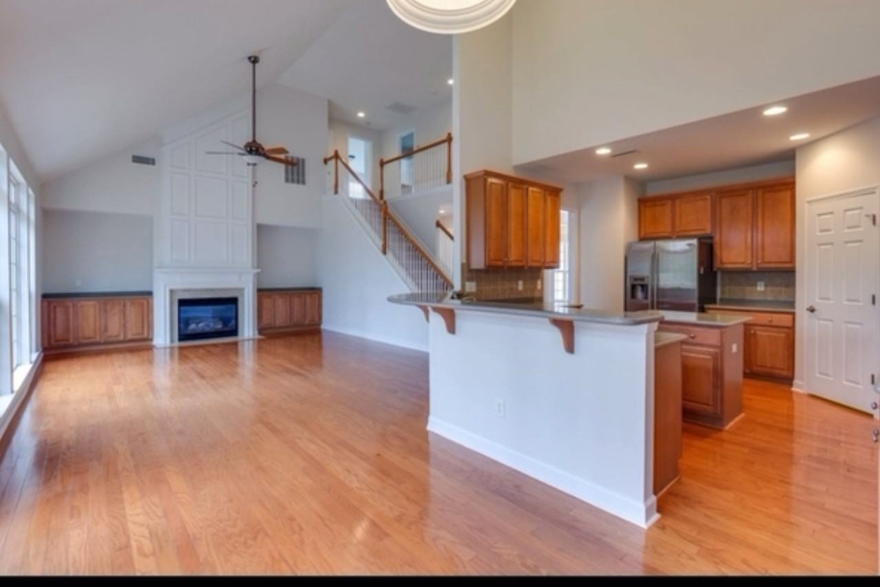 1511 Red Oak Dr - Photo 6 of 20