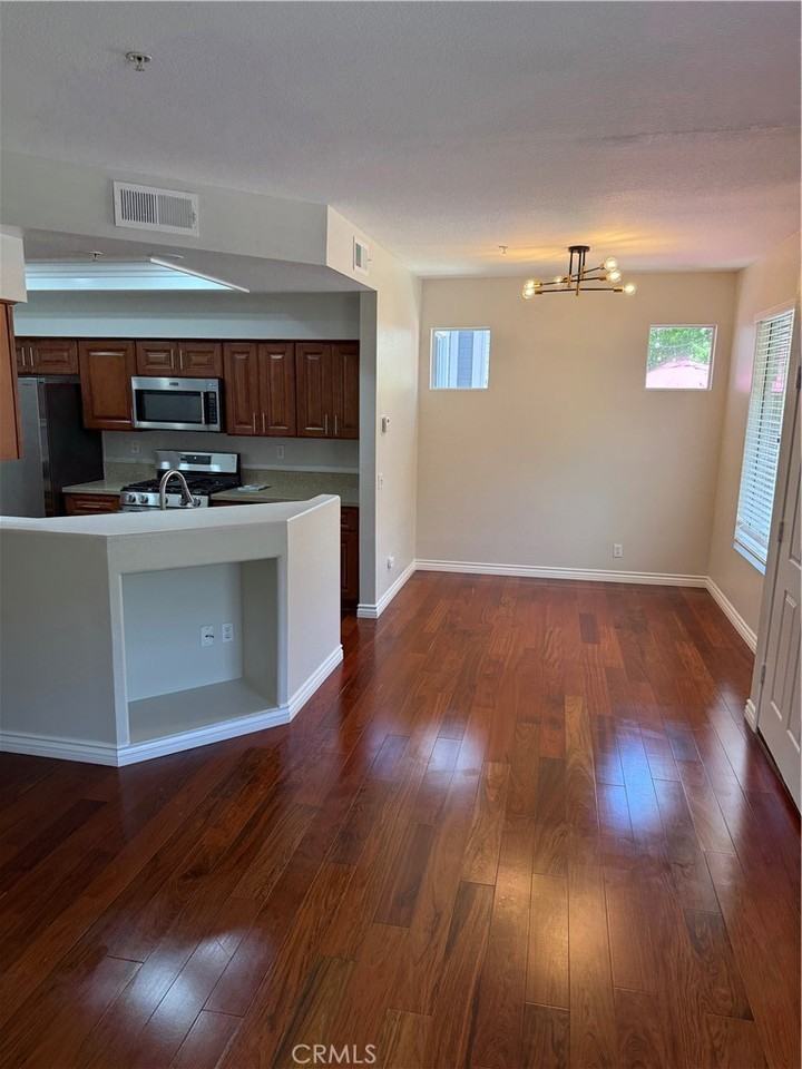 38 Breakers Ln - Photo 2 of 19