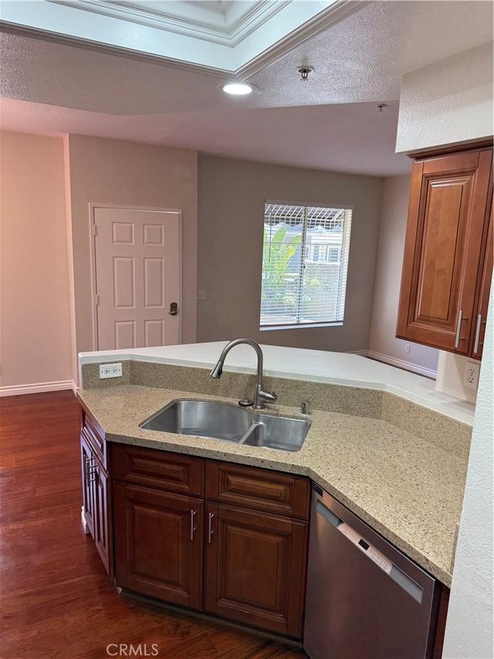 38 Breakers Ln - Photo 3 of 19