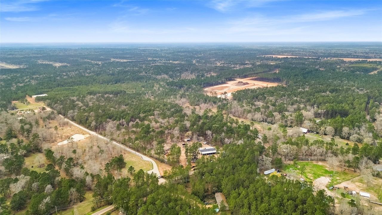 7735 N Walker Rd - Photo 4 of 42