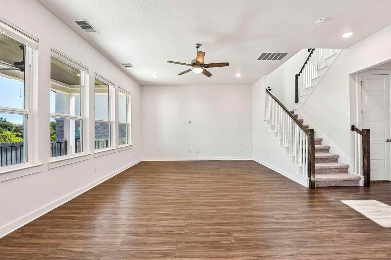 1209 Willie Ranch Way - Photo 4 of 40