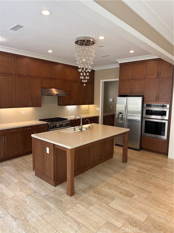 63 Gardenhouse Way - Photo 2 of 25