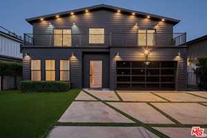 featured image of 16740 Otsego St
