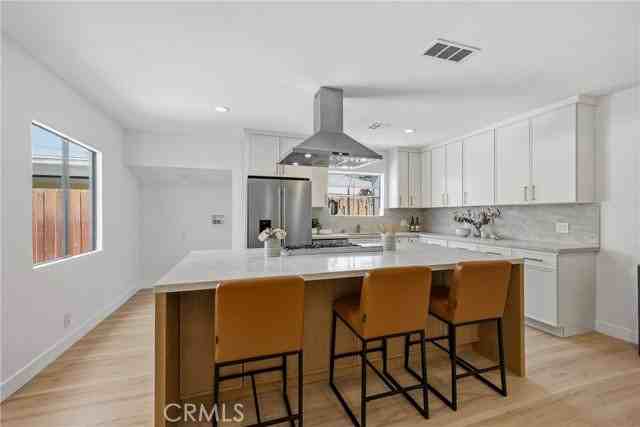 6845 Aura Ave - Photo 3 of 8
