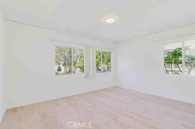 2007 W Kenneth Rd - Photo 7 of 8