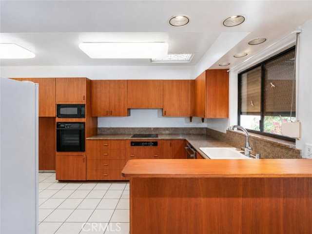 1300 Paseo Redondo - Photo 3 of 8