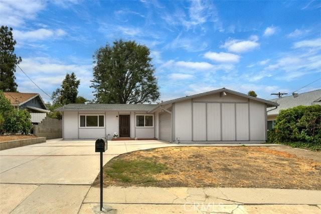 7006 Helmsdale Rd - Photo 6 of 8