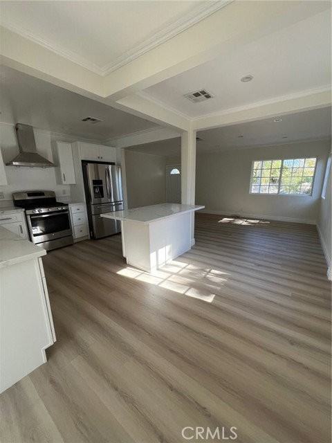 6653 Quakertown Ave - Photo 3 of 8