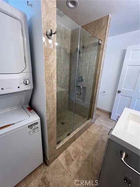 6653 Quakertown Ave - Photo 6 of 8