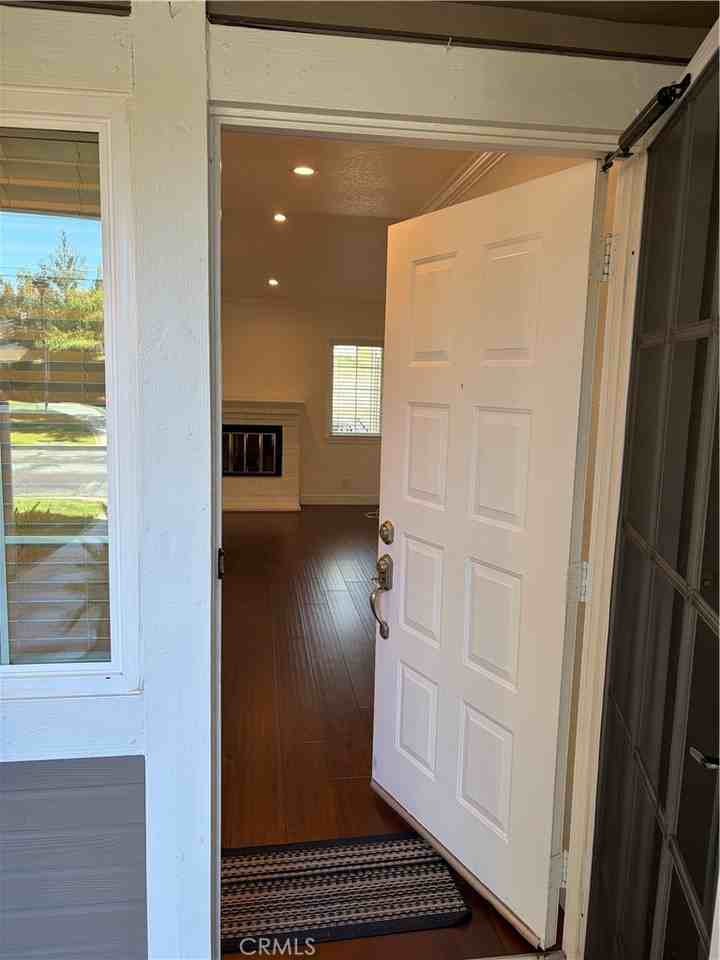 549 Canyon Hill Rd - Photo 6 of 32