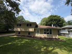 3S478 Winfield Rd - Photo 1 of 1