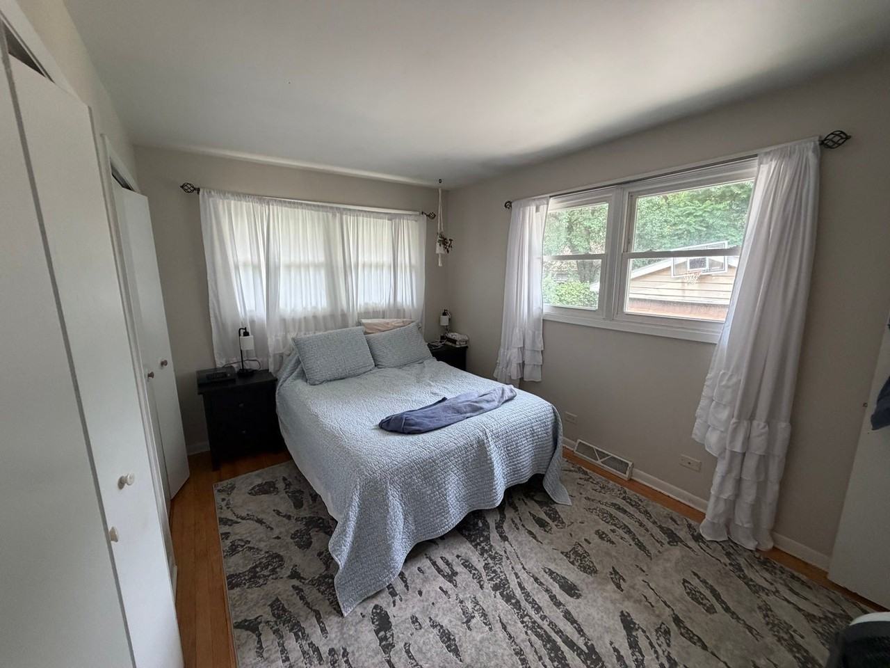 3S478 Winfield Rd - Photo 7 of 15