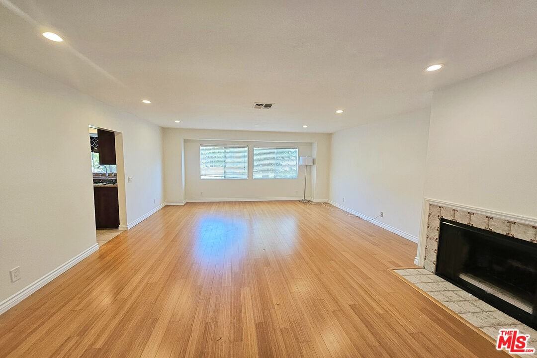 1454 E Orange Grove Blvd - Photo 2 of 8