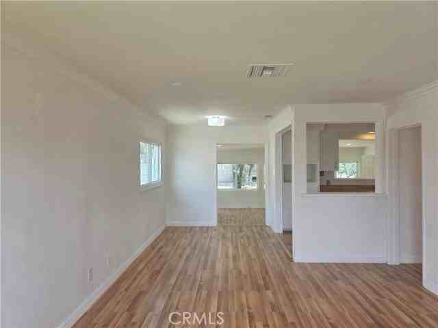 8834 Stansbury Ave - Photo 4 of 8