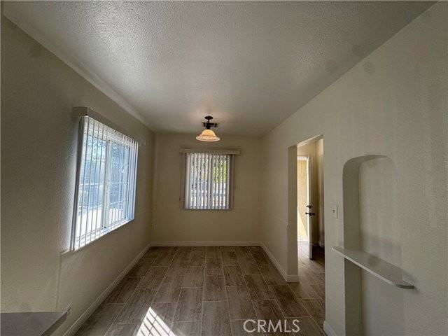 1130 Spazier Ave - Photo 5 of 8