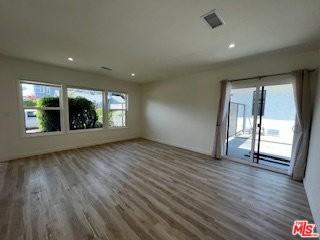 9946 Farragut Dr - Photo 4 of 8