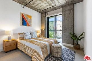 3800 Mentone Ave #407 - Photo 7 of 8