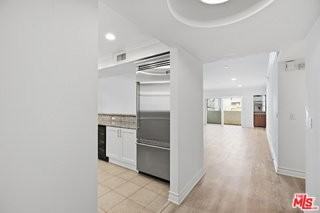 1878 Greenfield Ave #304 - Photo 4 of 8