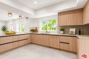 featured image of 9921 Durant Dr