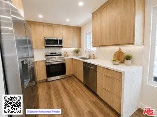 2449 N Beachwood Dr #11 - Photo 4 of 8