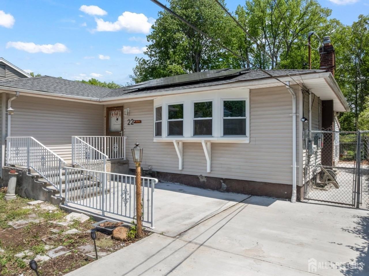 22 Foley Ave - Photo 4 of 41