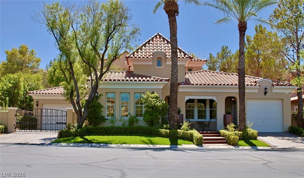 12047 Oakland Hills Dr