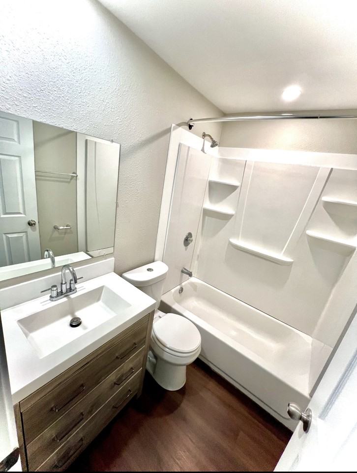 1015 S Stanley Pl #4 - Photo 4 of 5