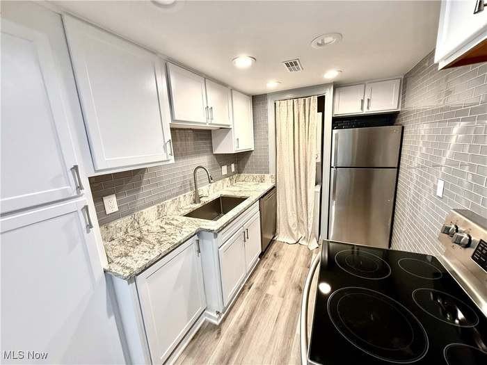 23200 Lake Rd #48 - Photo 7 of 10