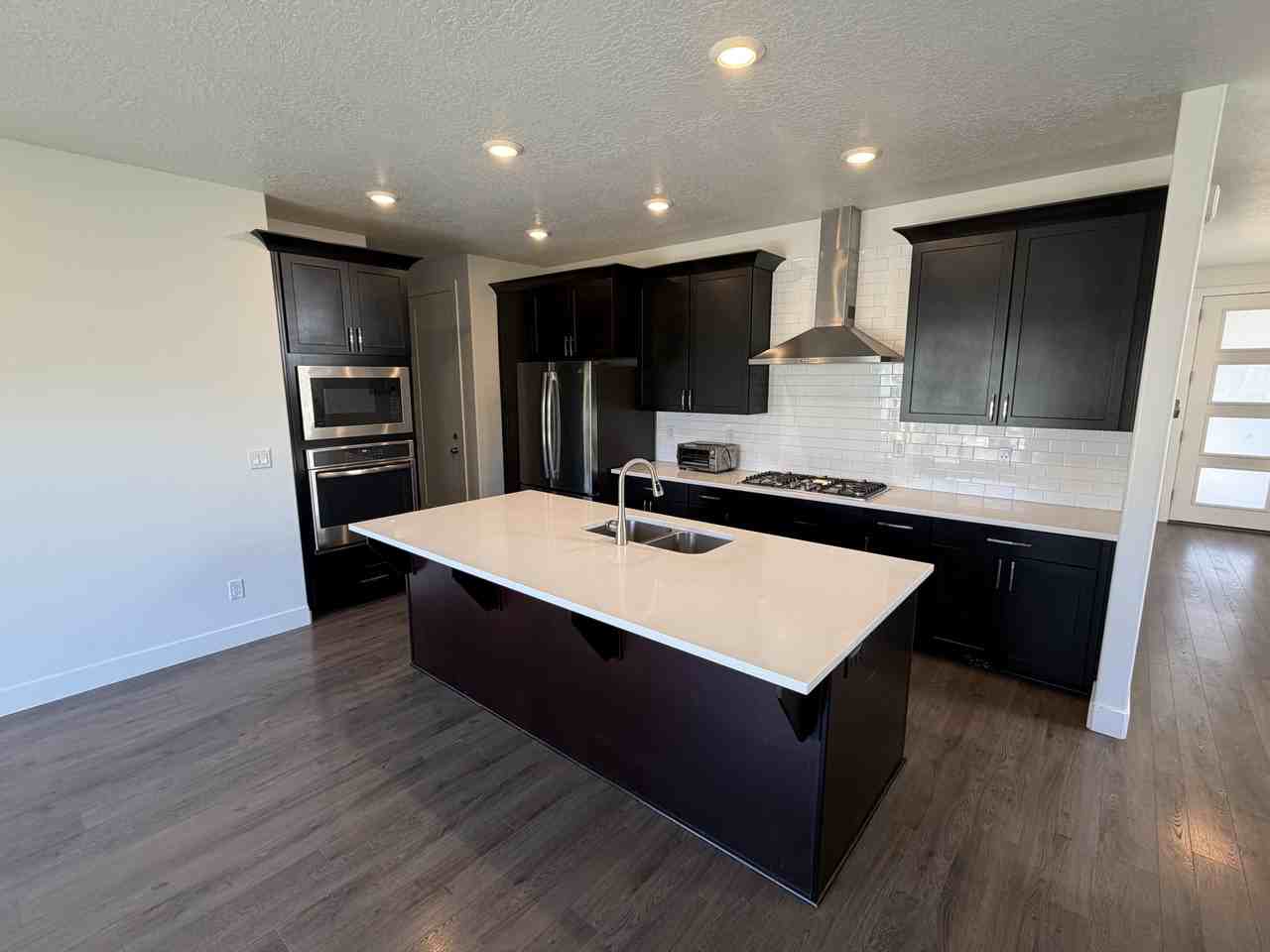 1071 W Sebal Ln - Photo 3 of 29