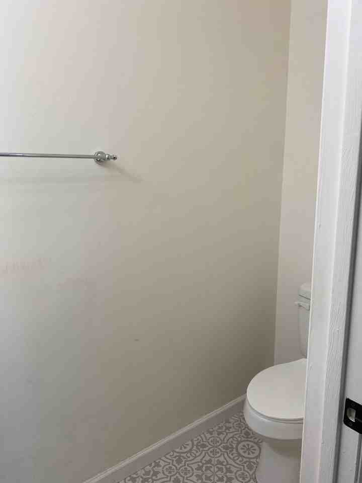 215 Windsor Point Rd #C - Photo 6 of 9