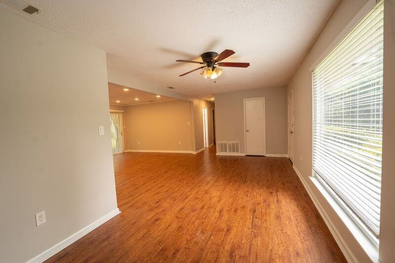 35 Sandpiper Rd - Photo 6 of 33