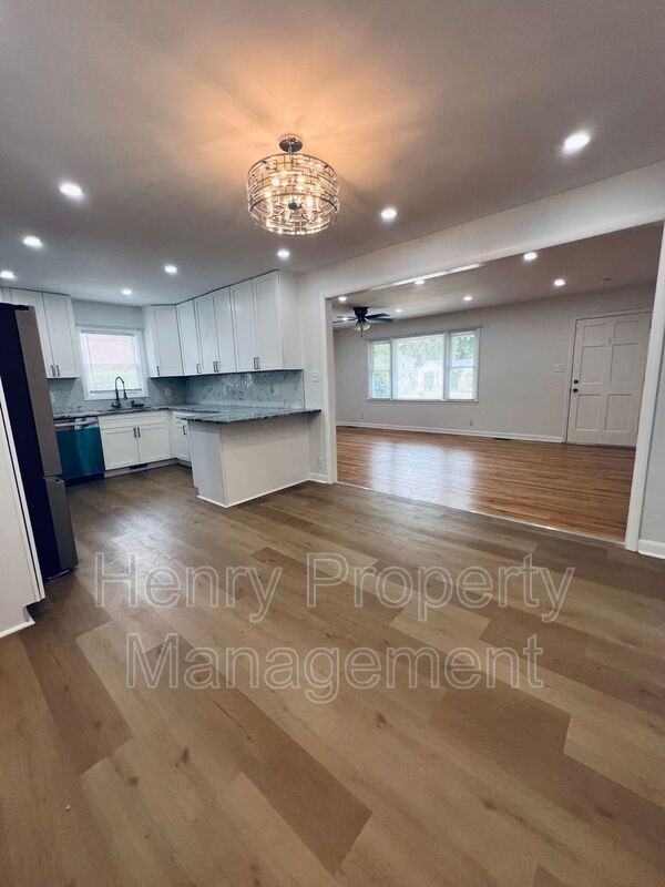 3415 Carolyn Dr - Photo 5 of 27