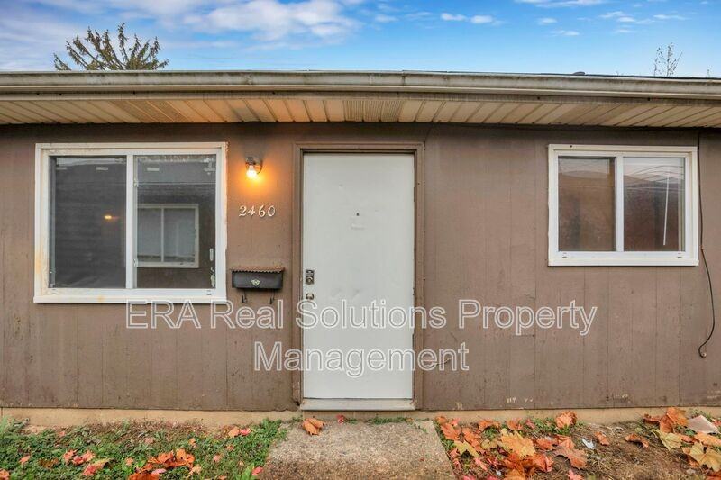 2460 Hiawatha St - Photo 2 of 23