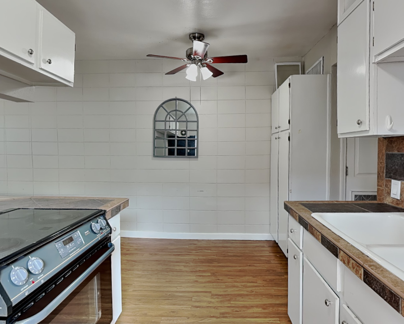 313 S Lawsona Blvd - Photo 4 of 22