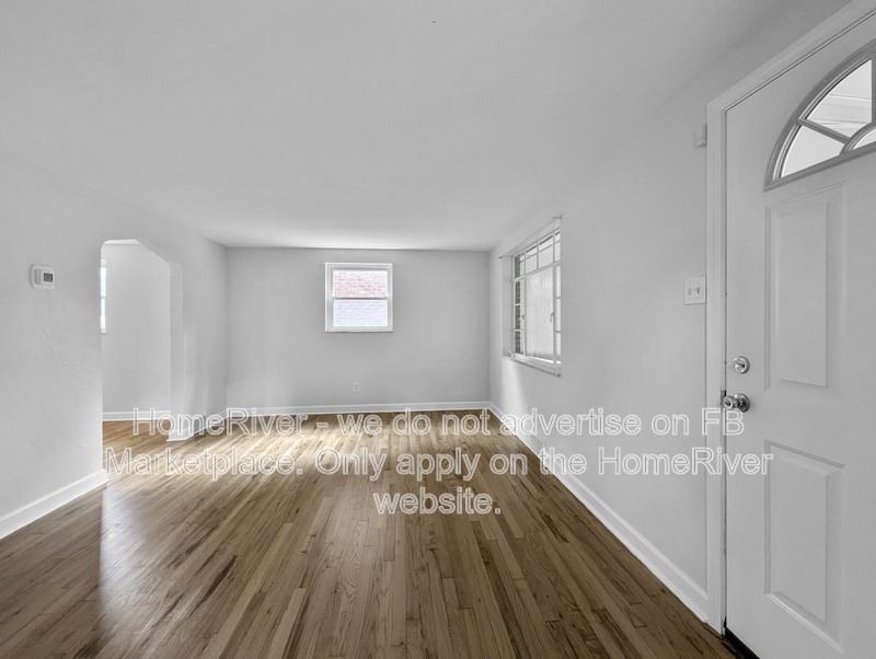 401 Fernhill Ave - Photo 3 of 20
