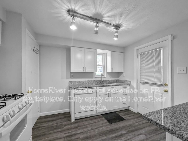401 Fernhill Ave - Photo 5 of 20