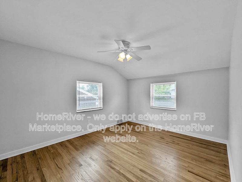 401 Fernhill Ave - Photo 7 of 20