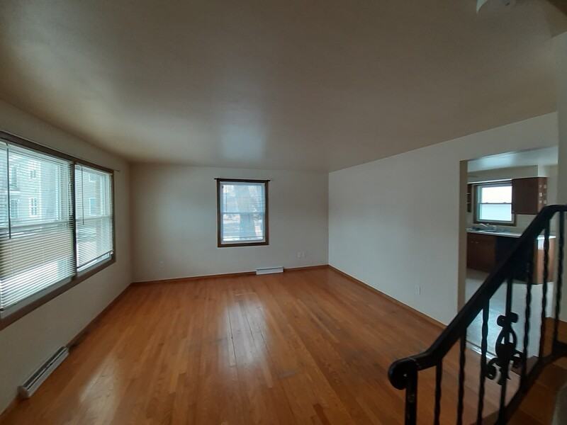 1118 Melrose Ct - Photo 7 of 8